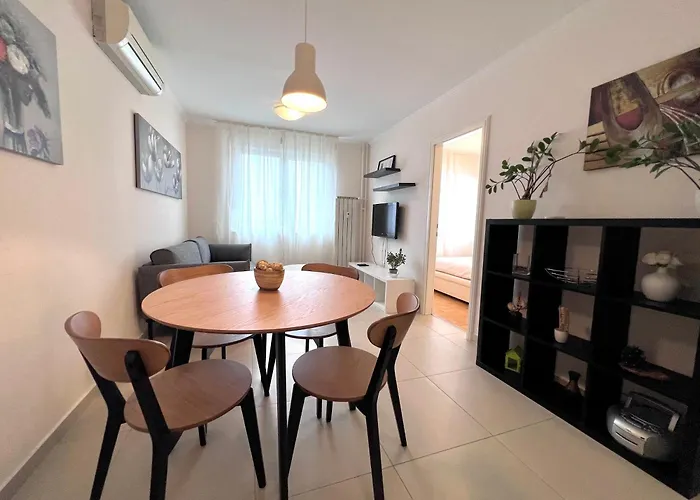 Apartment Family