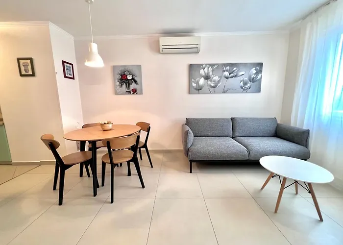 Apartment Family